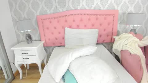 Martina online show from December 2024 03:05:01 PM