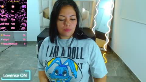 Snapshot of martina_tay chatting on December 2024 05:55:02 AM Hey im martina online show from December 2024 05:55:02 AM