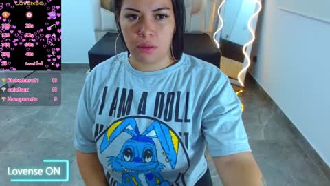 Snapshot of martina_tay chatting on December 2024 06:20:02 AM Hey im martina online show from December 2024 06:20:02 AM