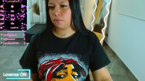 Snapshot of martina_tay chatting on January 2025 09:46:01 AM Hey im martina online show from January 2025 09:46:01 AM