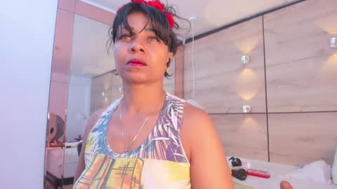 martina touss  online show from December 2025 11:48:01 AM