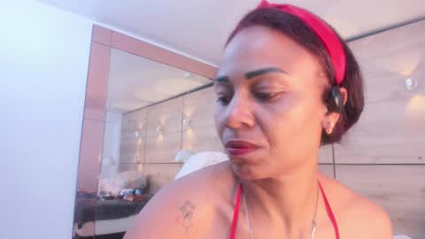 martina touss  online show from February 2026 01:07:01 PM