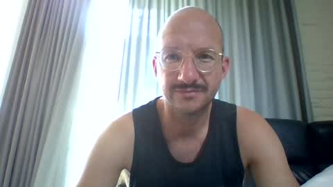 martinadam18 online show from June 2026 10:46:02 AM