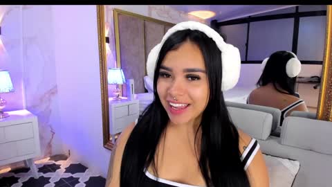 Martina Garcia online show from December 2024 01:43:01 AM