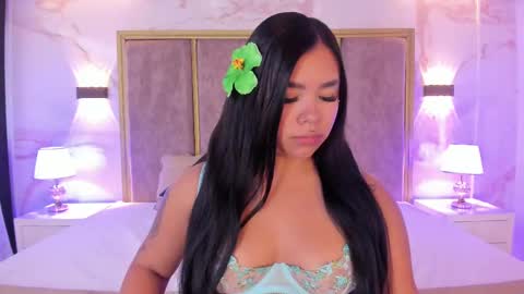 Martina Garcia online show from November 2025 07:37:01 PM