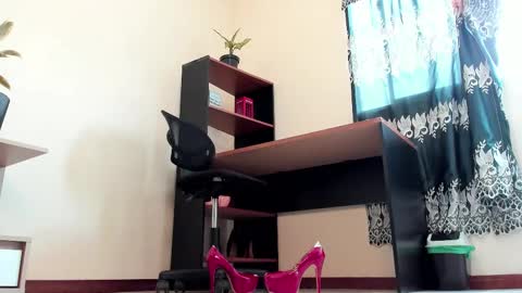 martinasoto online show from March 2025 05:39:02 PM