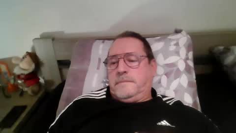 Hotguy61 online show from November 2025 09:39:02 PM