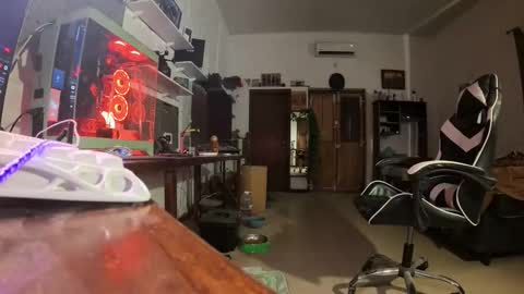 martingillesg online show from February 2026 12:03:01 AM