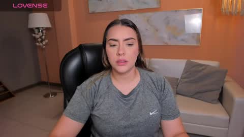 Snapshot of martinnabonnet chatting on January 2025 10:46:01 AM Martinna Bonnet online show from January 2025 10:46:01 AM