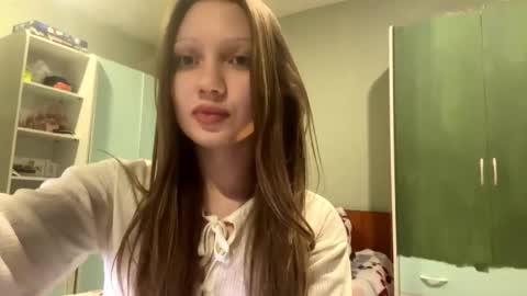 Snapshot of martinwion chatting on September 2025 08:35:02 PM Emily online show from September 2025 08:35:02 PM