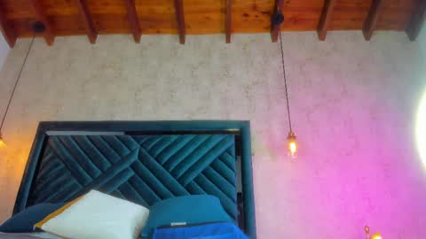 Snapshot of marttina_ruiz chatting on April 2026 07:22:01 PM Martina online show from April 2026 07:22:01 PM