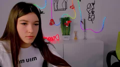 mary_chilli online show from February 2026 06:20:02 AM