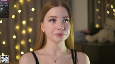 Snapshot of mary_hope_u chatting on December 2024 12:43:02 PM Mary online show from December 2024 12:43:02 PM