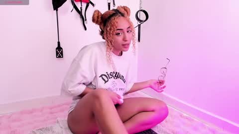 Mary Jane  online show from February 2025 05:56:02 PM