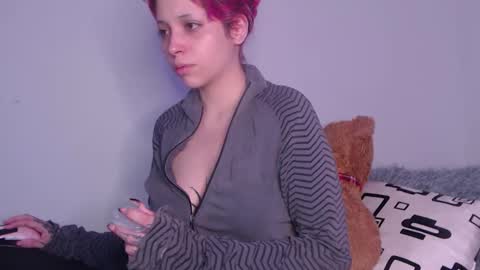                      100   online show from October 2025 07:18:01 AM