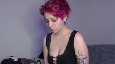                      100   online show from October 2025 09:10:02 AM