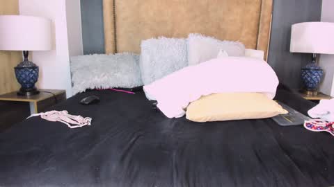 Snapshot of mary_kisss chatting on December 2024 11:58:01 PM online show from December 2024 11:58:01 PM