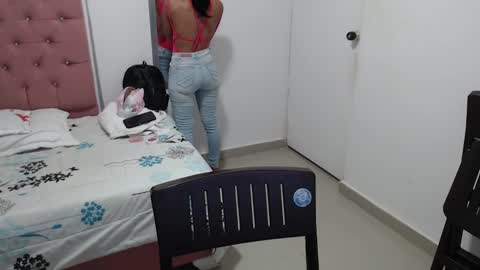 Hi guys im Mary  online show from January 2025 12:04:02 PM