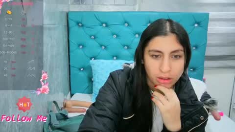 Snapshot of mary_mood_ chatting on June 2026 12:07:02 PM Mary Moon online show from June 2026 12:07:02 PM