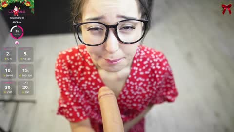 Snapshot of mary_shiota chatting on December 2024 06:52:02 AM HelIo Everyone Im MaryWelcome to my room and lets have a good time together with me online show from December 2024 06:52:02 AM