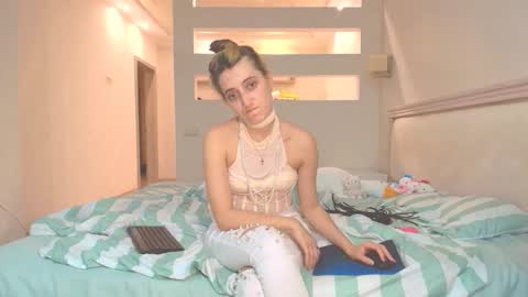 marya442004 online show from October 2025 03:12:01 PM