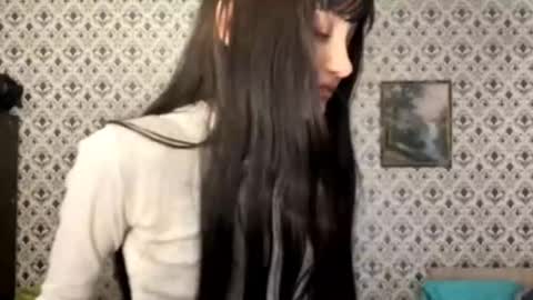 Sofia online show from January 2026 01:15:02 PM