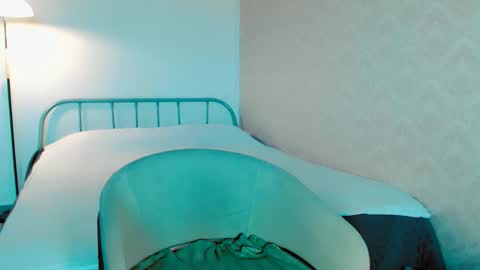 Anna online show from September 2025 04:50:02 AM