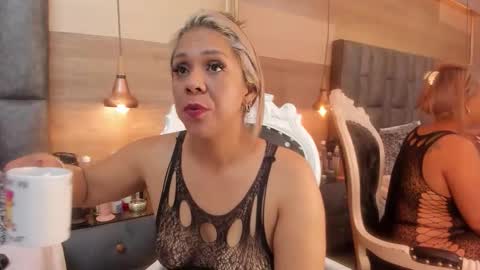 maryhawkey online show from April 2026 11:50:02 AM