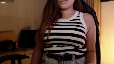 Angela online show from November 2025 11:15:02 PM