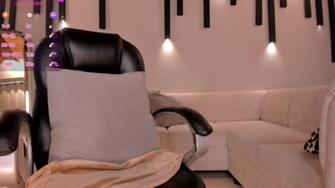  Mary  online show from January 2025 06:23:01 PM