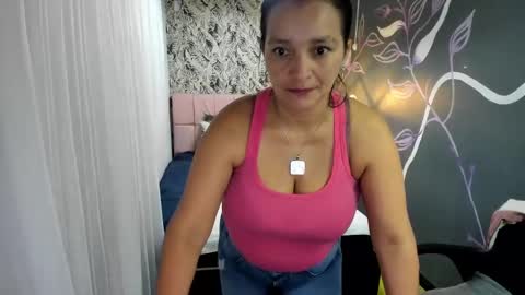 Snapshot of marylinmilf chatting on March 2025 07:32:02 PM Marylin online show from March 2025 07:32:02 PM
