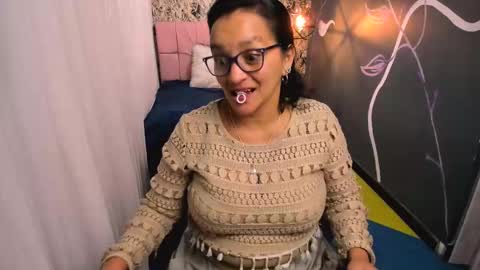Snapshot of marylinmilf chatting on March 2025 01:03:02 AM Marylin online show from March 2025 01:03:02 AM
