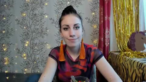 Mary Lou online show from January 2025 09:03:01 AM