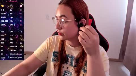 Dulce Maria online show from October 2025 05:55:02 PM