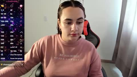 Dulce Maria online show from October 2025 07:16:02 PM