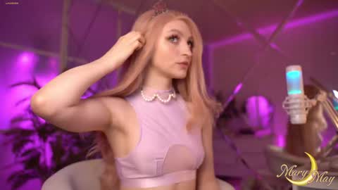 Snapshot of marylunamay chatting on January 2025 10:08:02 PM Mary online show from January 2025 10:08:02 PM