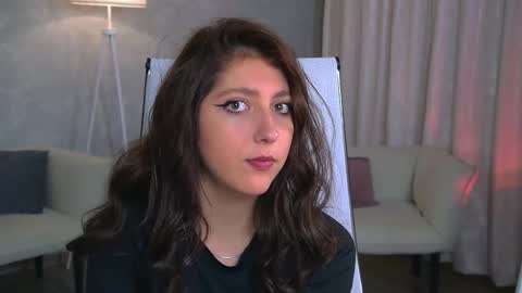 Mary Miller online show from October 2025 10:27:01 AM