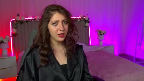 Mary Miller online show from November 2025 12:52:01 PM