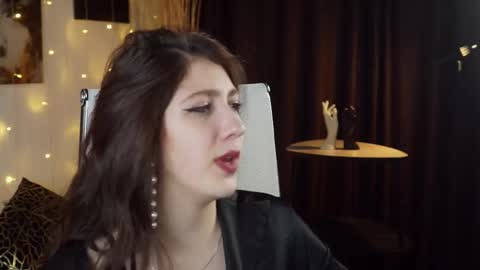 Mary Miller online show from December 2025 10:08:02 AM