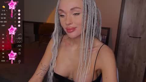 Mary online show from December 2025 10:32:01 AM