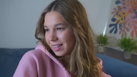 Sunny online show from February 2026 08:48:02 PM