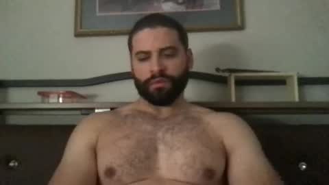 mascbeef95 online show from November 2025 05:36:02 PM