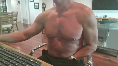 mascmuscle49 online show from December 2024 07:28:02 PM