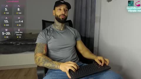 masculineguy69 online show from October 2025 04:48:01 AM