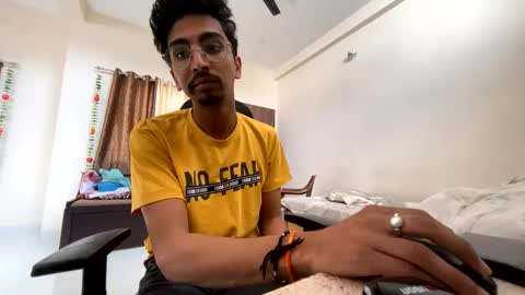 Snapshot of maskboyz2004 chatting on February 2025 10:12:02 AM Mask Boy online show from February 2025 10:12:02 AM