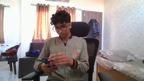 Mask Boy online show from January 2026 03:43:01 AM