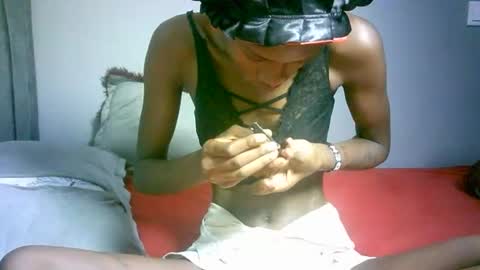Snapshot of maskgang001 chatting on April 2026 04:37:01 AM maskgang001 online show from April 2026 04:37:01 AM