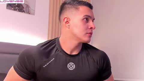 Mason Bennet online show from December 2025 09:21:01 PM