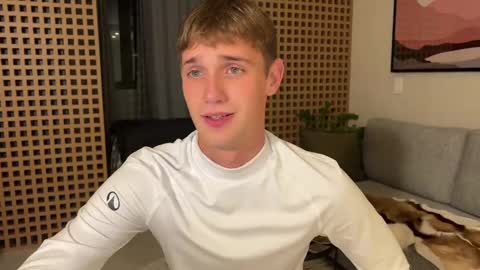 Snapshot of mason_gallagher chatting on September 2025 10:44:01 PM Mason online show from September 2025 10:44:01 PM