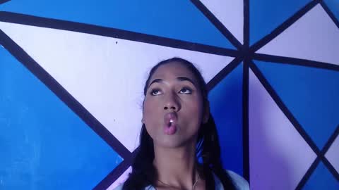 massielhot online show from October 2025 07:35:02 PM